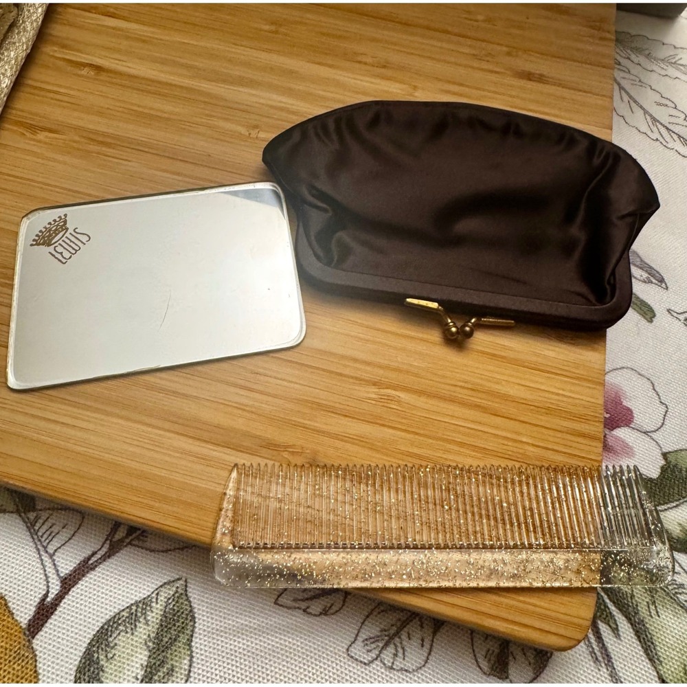 Vintage 1950s Lewis Gold Lamé Evening Bag‎ Set Mirror Coin Purse Comb Crown - Picture 5 of 12